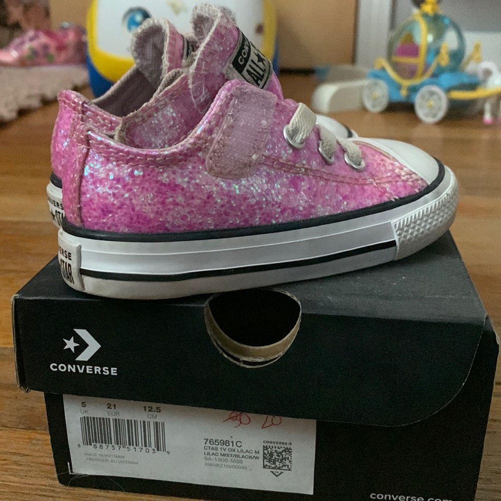 Glitter pink, Converse All Star shoes